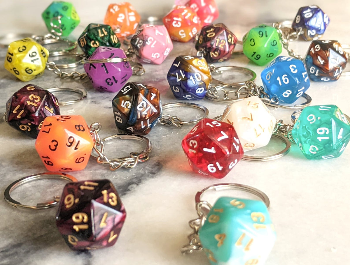 D20 Keychain Fantasy Tabletop RPG Gift (Random Color)