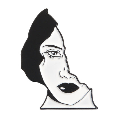 Skull Enamel Pin