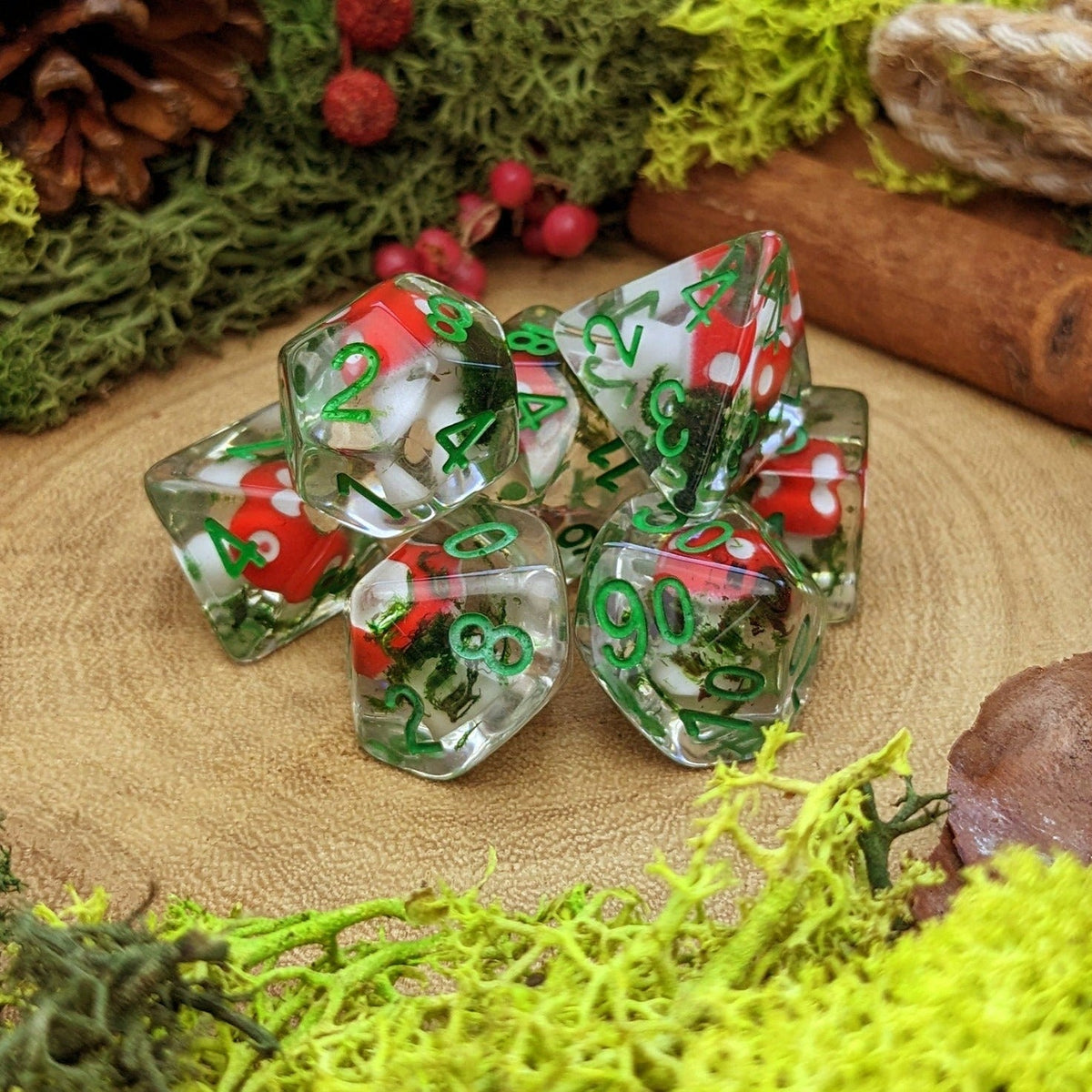 Mossy Mushroom (Give away a random dice)