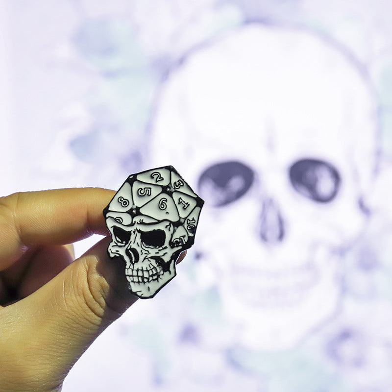 SKULL D20 PIN